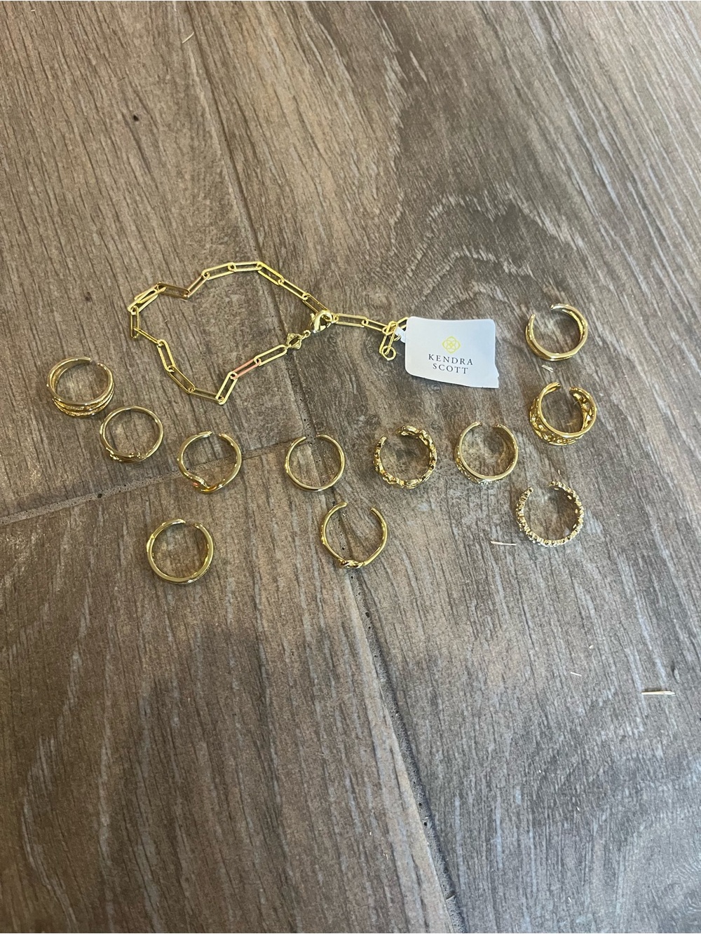 Kendra Scott Gold Courtney paper clip bracelet and toe Ring Set